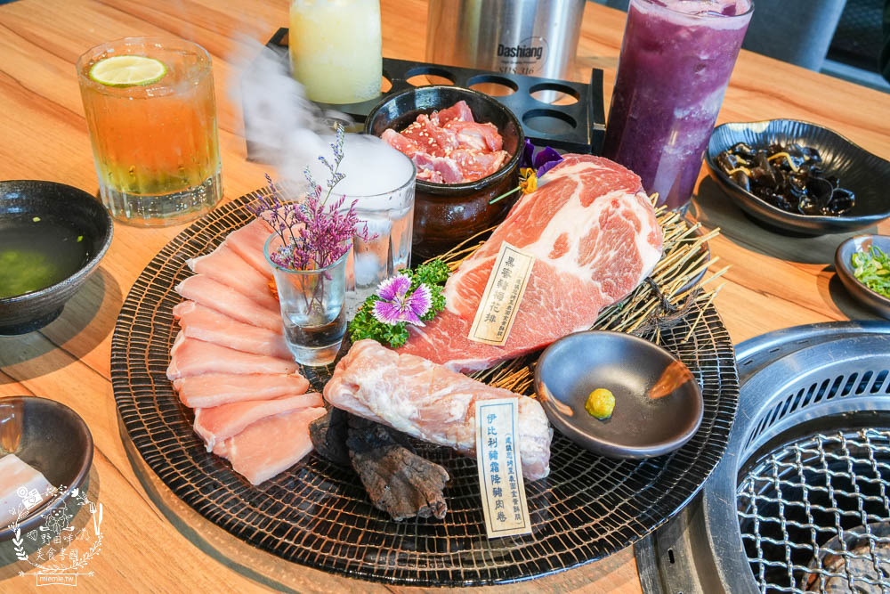 鳥松燒肉推薦[燒肉無双]文山特區超人氣景觀燒肉餐廳!開胃冰沙居然可以無限暢飲的高雄燒肉?