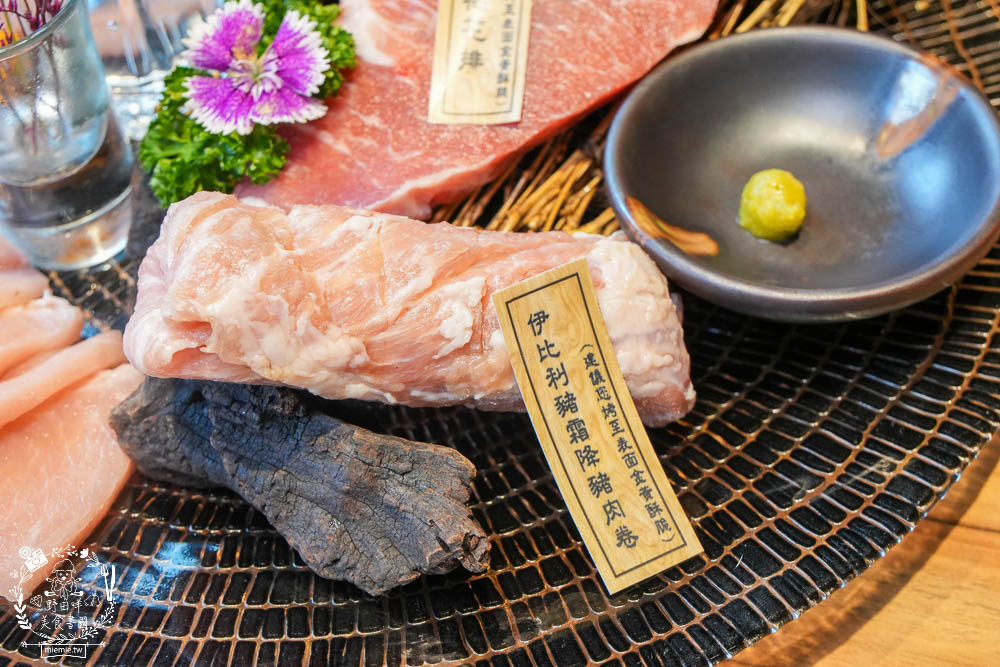 鳥松燒肉推薦[燒肉無双]文山特區超人氣景觀燒肉餐廳!開胃冰沙居然可以無限暢飲的高雄燒肉?