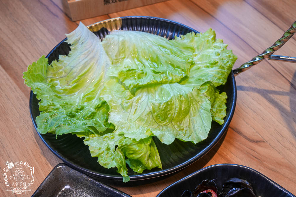 鳥松燒肉推薦[燒肉無双]文山特區超人氣景觀燒肉餐廳!開胃冰沙居然可以無限暢飲的高雄燒肉?