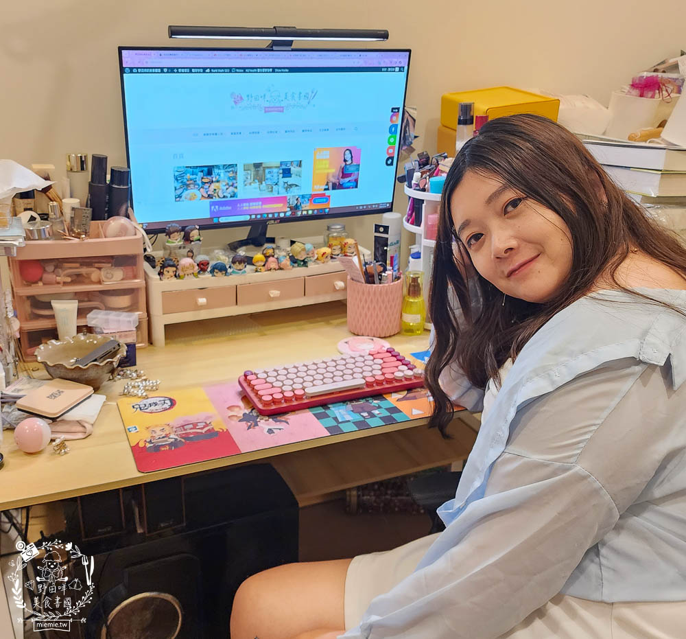 BenQ ScreenBar螢幕智能掛燈|榮獲 iF 國際大獎!獨家非對稱光型有效避免螢幕反光!無藍光危害獲得歐盟雙認證!