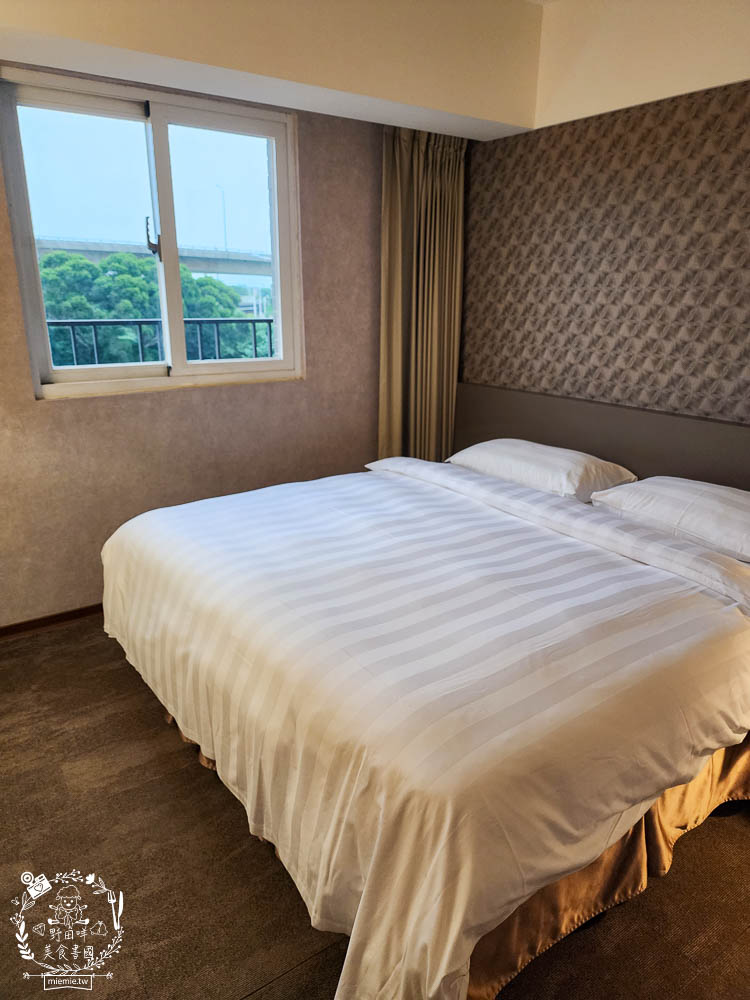 卡娜赫拉彩繪高鐵列車體驗!買高鐵假期送免費住宿?超好玩的Xpark有企鵝水母跟海豹可以玩整天!