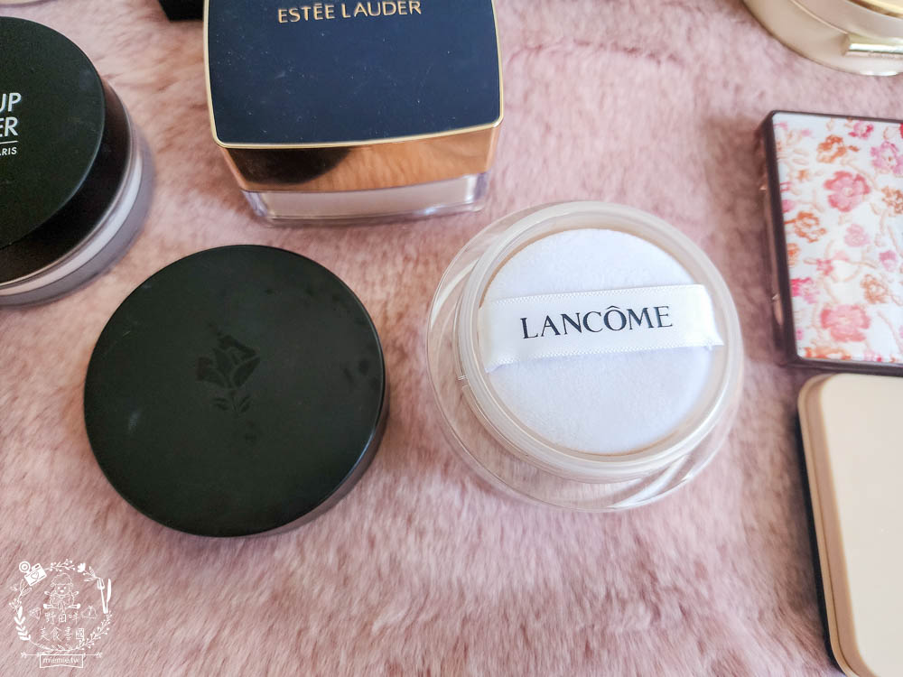 專櫃蜜粉評比推薦!dcard上超多女生推薦的蜜粉!超控油持妝蜜粉推薦!蘭蔻|muf|雅詩蘭黛|nars