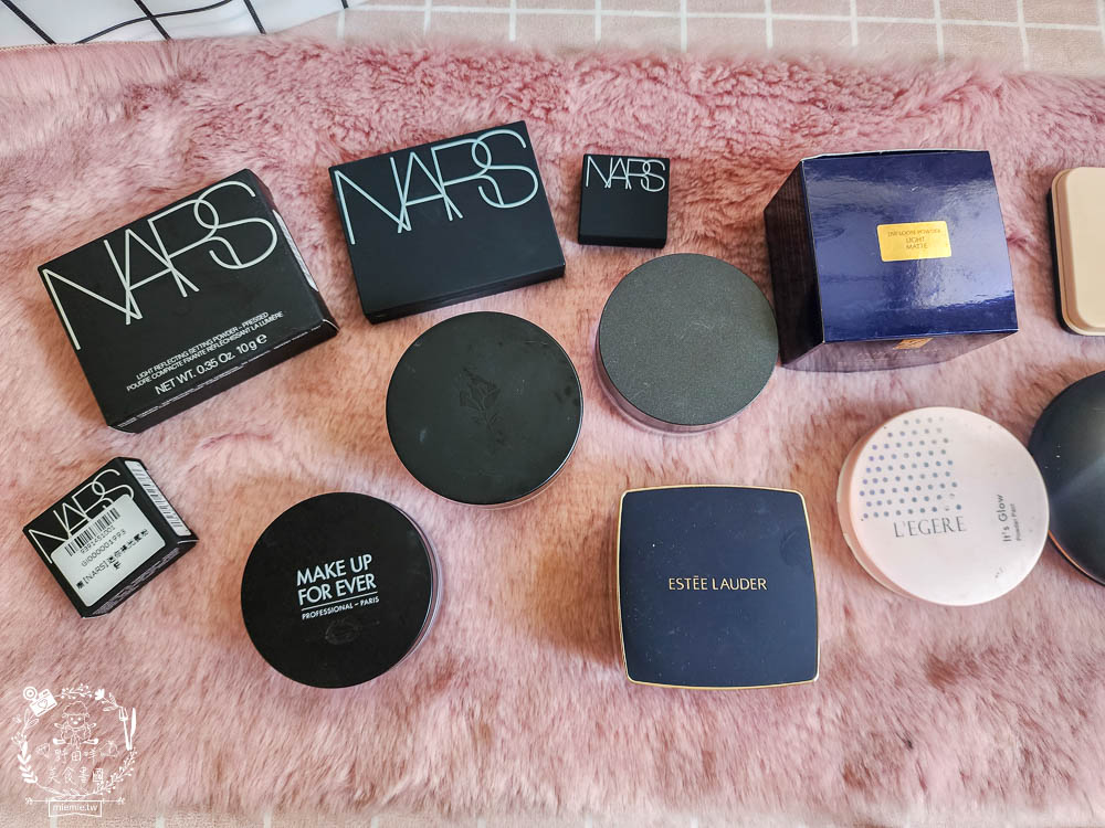 專櫃蜜粉評比推薦!dcard上超多女生推薦的蜜粉!超控油持妝蜜粉推薦!蘭蔻|muf|雅詩蘭黛|nars