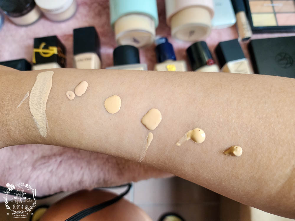 專櫃粉底液評比!油性肌膚超適合的控油持妝粉底液!炎炎夏日不脫妝的專櫃粉底液推薦!