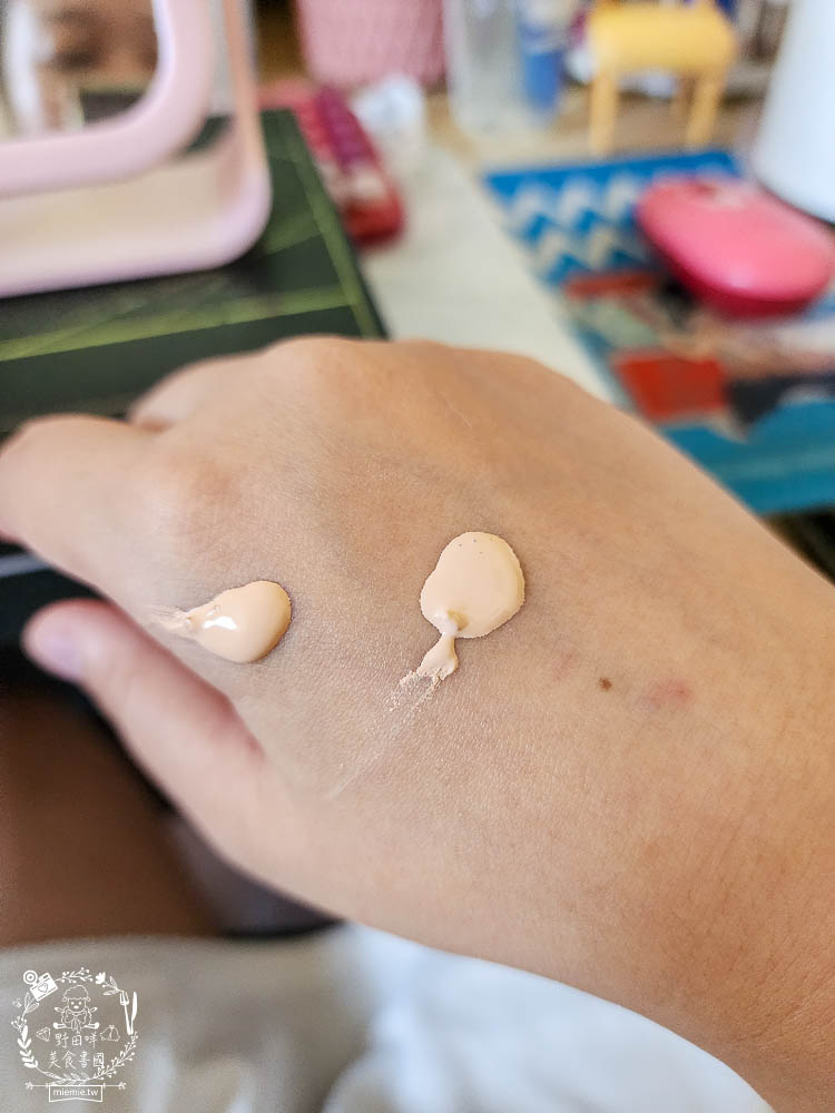 新版與舊版蘭蔻零粉感超持久粉底液評比!幫dcard網友解惑!蘭蔻粉底液同色號是否有差異？