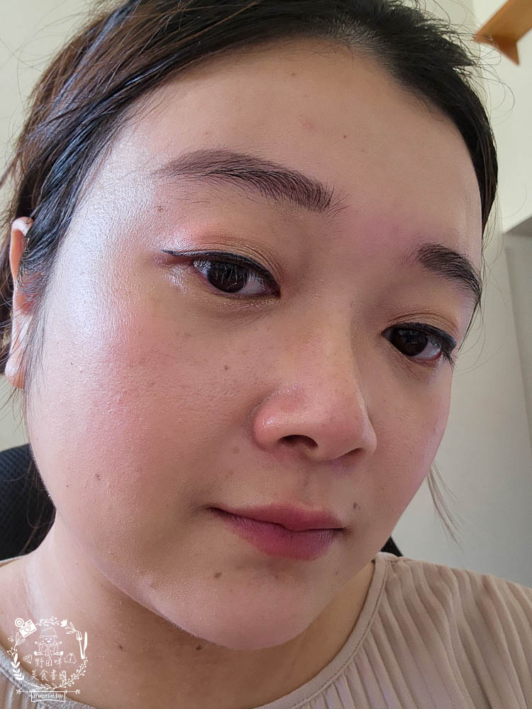 新版與舊版蘭蔻零粉感超持久粉底液評比!幫dcard網友解惑!蘭蔻粉底液同色號是否有差異？