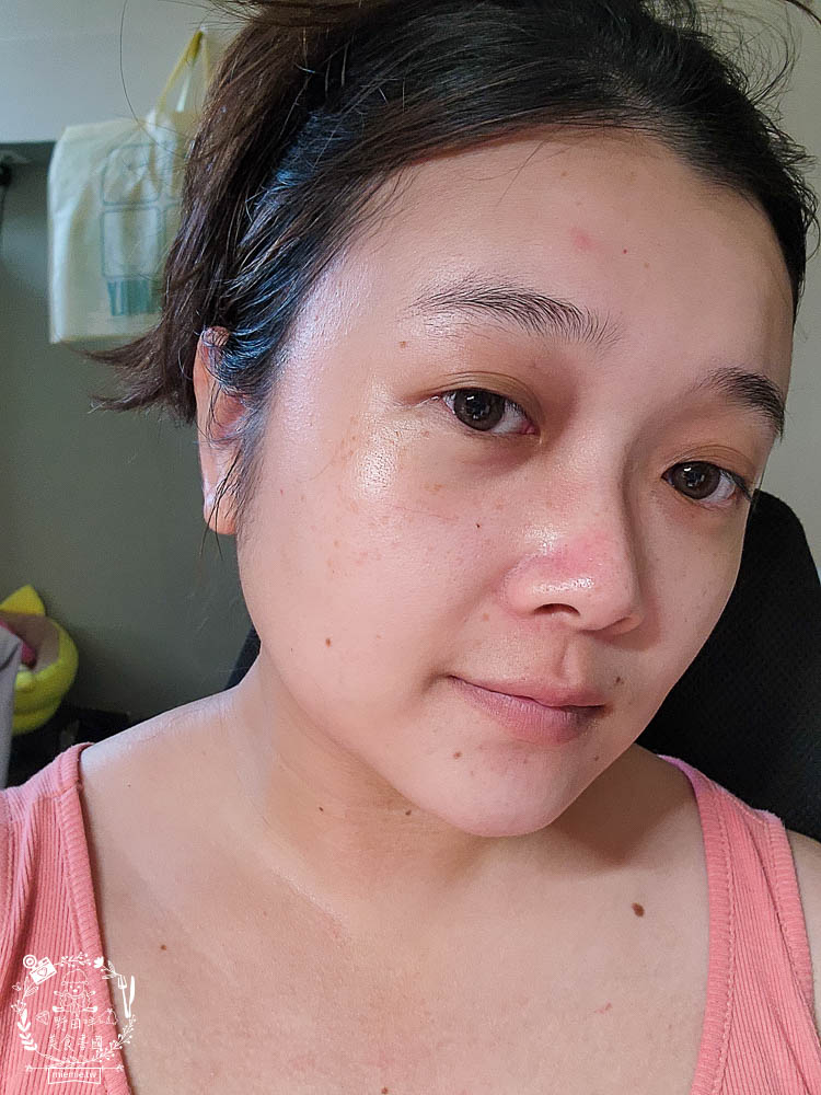 新版與舊版蘭蔻零粉感超持久粉底液評比!幫dcard網友解惑!蘭蔻粉底液同色號是否有差異？