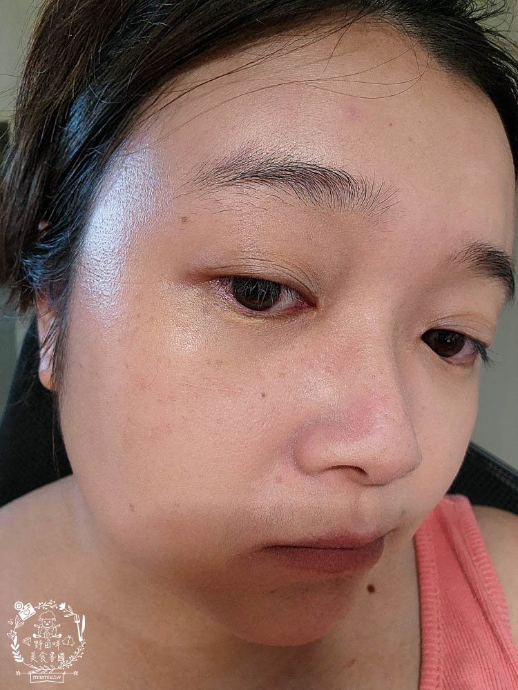 新版與舊版蘭蔻零粉感超持久粉底液評比!幫dcard網友解惑!蘭蔻粉底液同色號是否有差異？