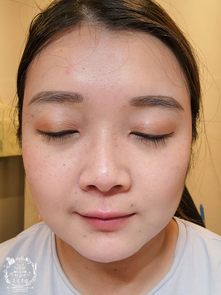 新版與舊版蘭蔻零粉感超持久粉底液評比!幫dcard網友解惑!蘭蔻粉底液同色號是否有差異？