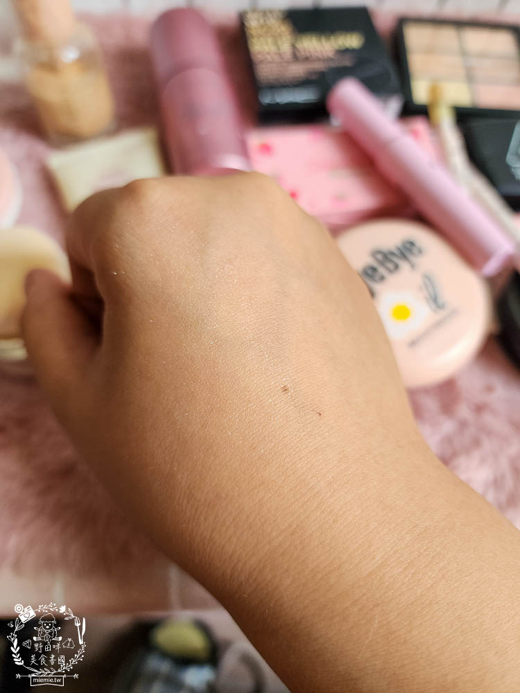 那些年我們追過的彩妝品~花娜小姐Miss Hana、1028、3CE、Etude House、BeautyMaker、LEGERE 蘭吉兒 - 第18張圖 那些年我們追過的彩妝品~花娜小姐Miss Hana、1028、3CE、Etude House、BeautyMaker、LEGERE 蘭吉兒