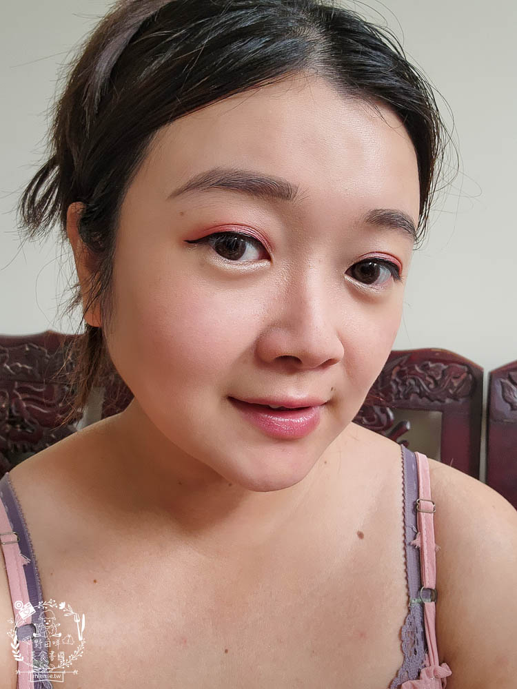 專櫃粉底液評比!油性肌膚超適合的控油持妝粉底液!炎炎夏日不脫妝的專櫃粉底液推薦!