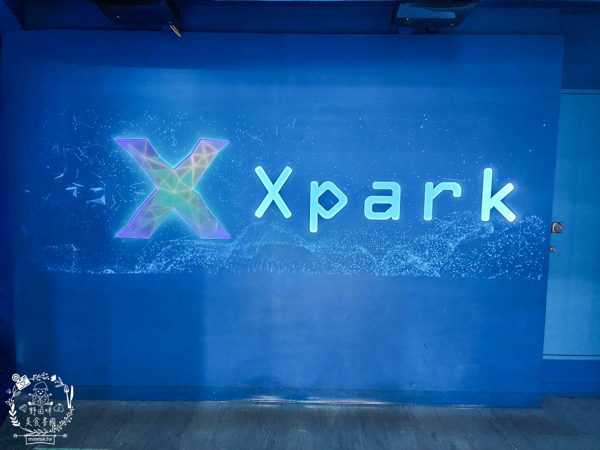 X park桃園水族館推薦|超壯觀絕美的好和水族箱!還有可愛企鵝、海豹、水母與海獅跟老鷹表演? - 第4張圖 X park桃園水族館推薦|超壯觀絕美的好和水族箱!還有可愛企鵝、海豹、水母與海獅跟老鷹表演?