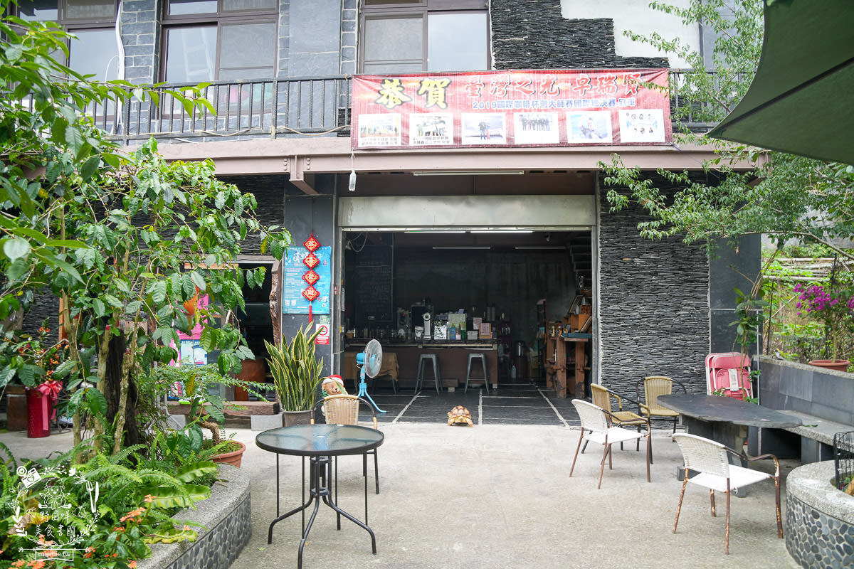 茂林咖啡廳推薦[一山沐咖啡屋]老闆2019得過國際咖啡杯測大師賽國際總決賽的冠軍！愛玉跟司康人氣必點！