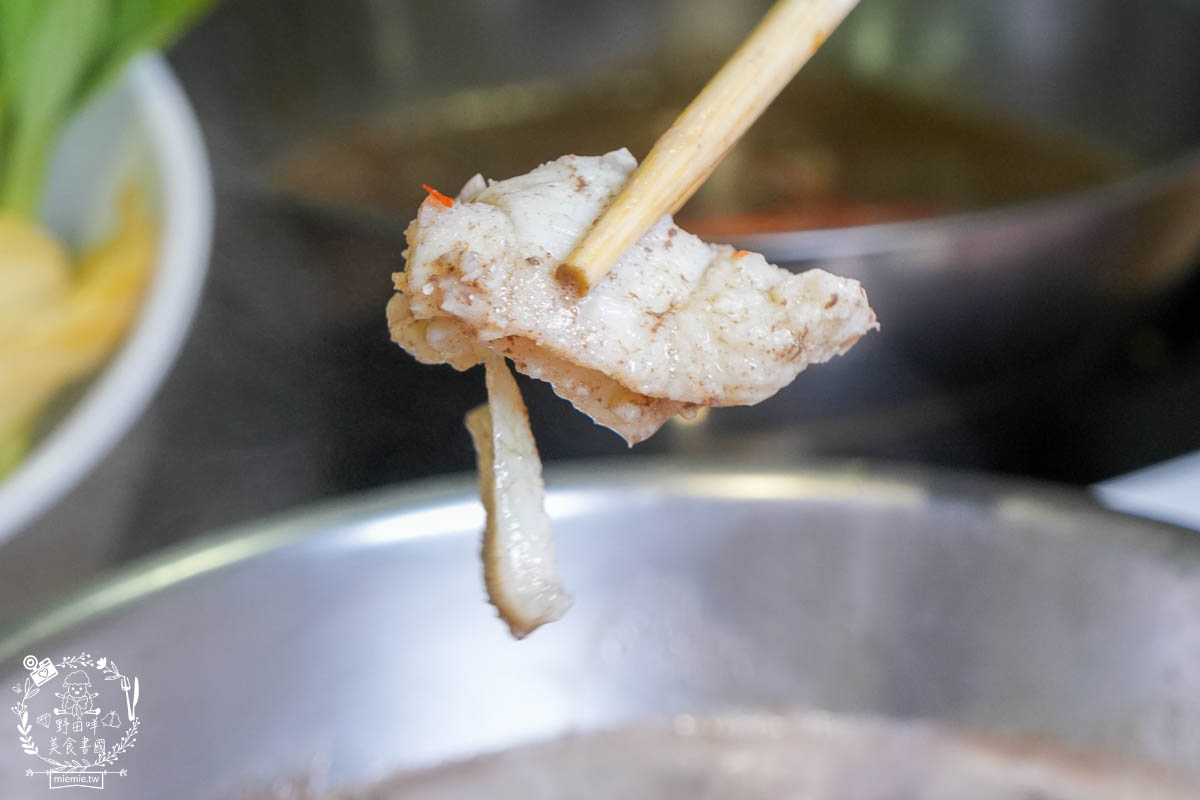 一番鍋物吃到飽|CP值超高又精緻美味的高雄火鍋吃到飽!600元居然可以吃到花蟹跟龍膽石斑?