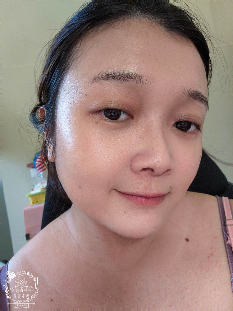 專櫃粉底液評比!油性肌膚超適合的控油持妝粉底液!炎炎夏日不脫妝的專櫃粉底液推薦!