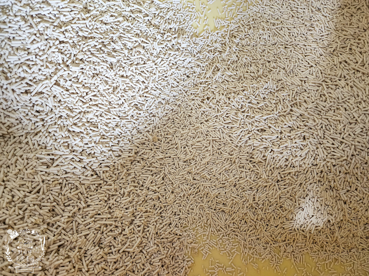 喵皇奴SUPURE超殼以條型豆腐砂|凝結力超強又超除臭的貓咪豆腐砂推薦!超強貓咪豆腐砂推薦！