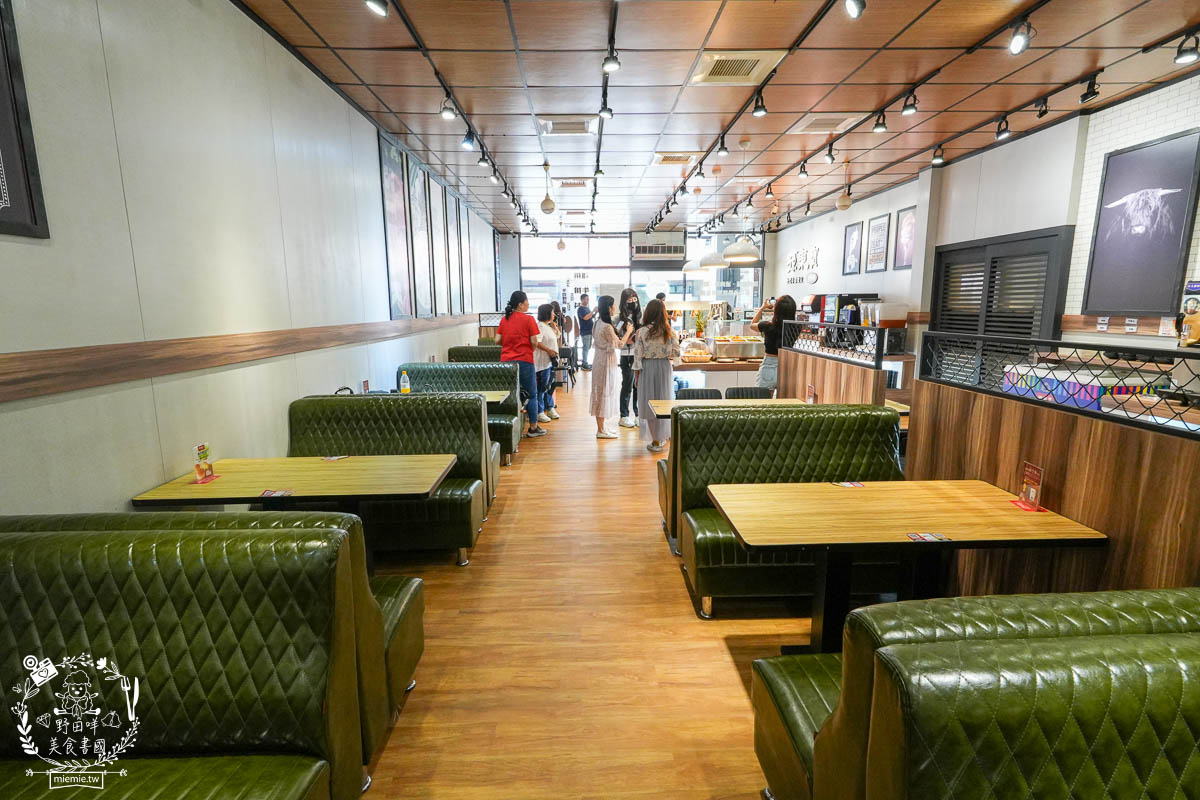 孫東寶plus館 小港崇文店|最低250元起披薩+炸物+滷肉咖哩+飲料冰淇淋超強自助吧吃到飽