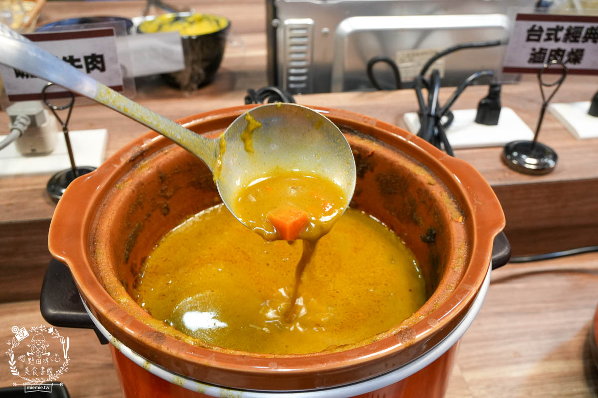 孫東寶plus館 小港崇文店|最低250元起披薩+炸物+滷肉咖哩+飲料冰淇淋超強自助吧吃到飽