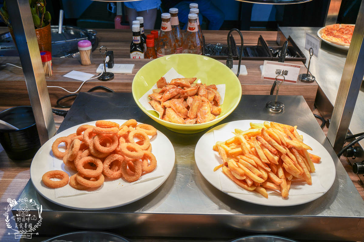 孫東寶plus館 小港崇文店|最低250元起披薩+炸物+滷肉咖哩+飲料冰淇淋超強自助吧吃到飽