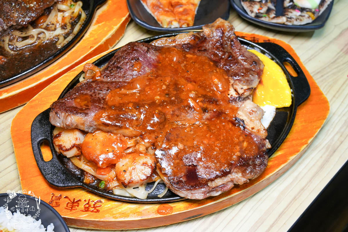 孫東寶plus館 小港崇文店|最低250元起披薩+炸物+滷肉咖哩+飲料冰淇淋超強自助吧吃到飽