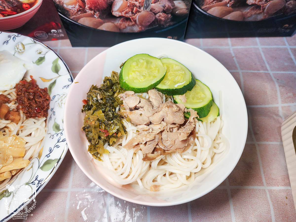 [深海CHEN調理包]鳳山超人氣肉燥飯與雞肉飯在家就能品嚐？還有料超豐富的牛肉湯與肉骨茶？