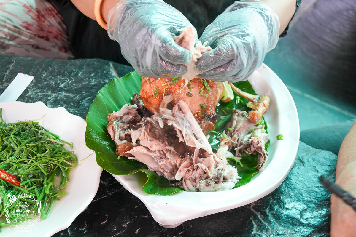 茂林美食推薦[瑪姿餐飲店原住民風味料理]香噴噴的人氣烤雞不預定容易撲空？綜合拼盤石板烤肉必吃！