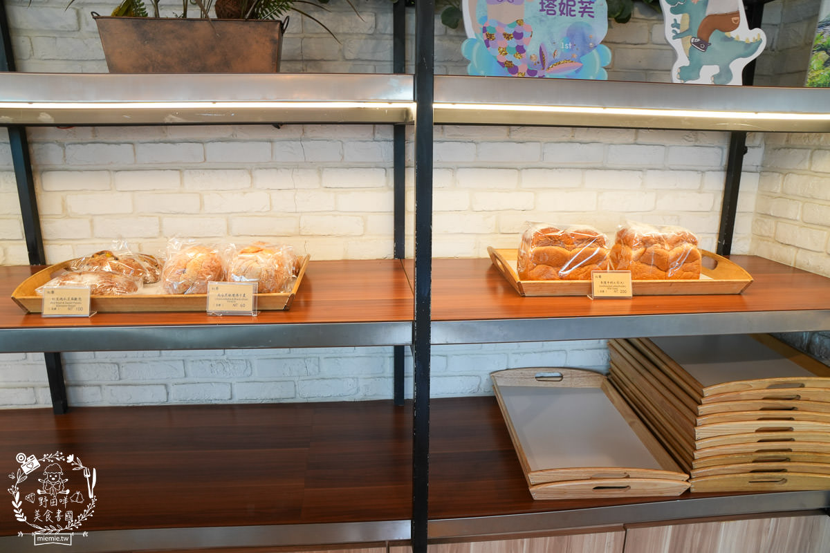 茂林美食推薦[蝶。Svongvong 手感烘焙]嚴選法國、日本進口的天然無添加頂級麵粉的精緻麵包！