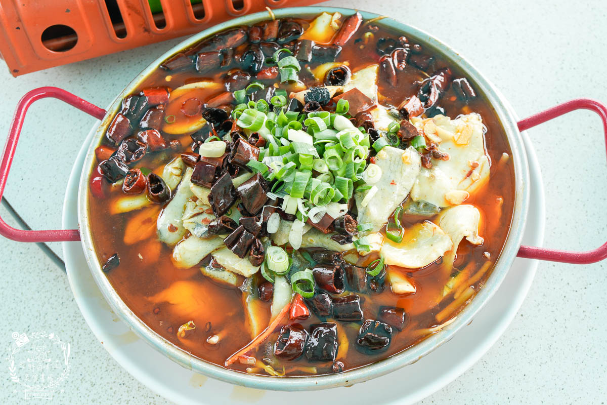 飯賣獨品海鮮熱炒店|小琉球絕美海景餐廳推薦!超多熱炒料理成為團客首選海景餐廳！