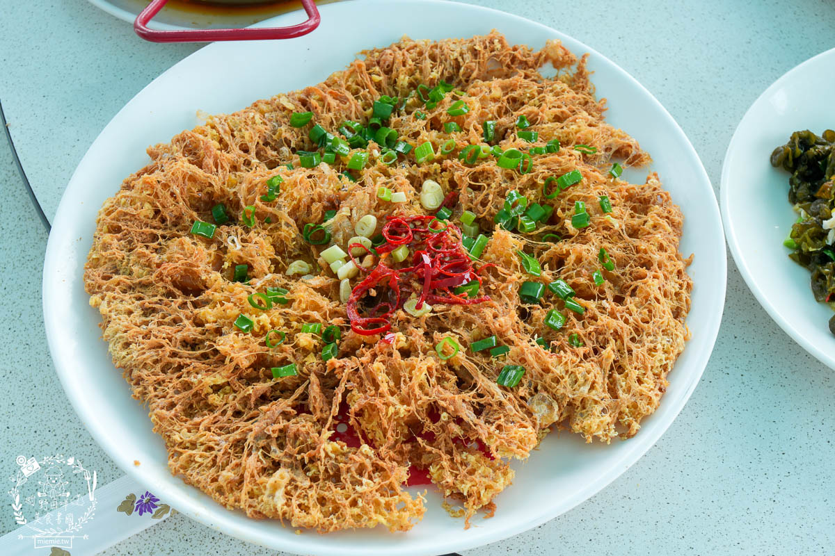 飯賣獨品海鮮熱炒店|小琉球絕美海景餐廳推薦!超多熱炒料理成為團客首選海景餐廳！