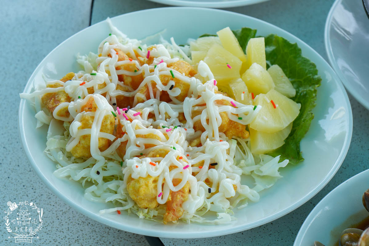 飯賣獨品海鮮熱炒店|小琉球絕美海景餐廳推薦!超多熱炒料理成為團客首選海景餐廳！