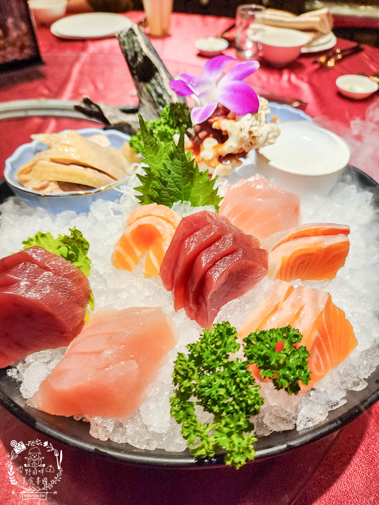 高雄老新台菜中式無菜單料理推薦|奢華高貴的懷舊裝潢超精緻!無菜單料理霸氣且銷魂! - 第25張圖 高雄老新台菜中式無菜單料理推薦|奢華高貴的懷舊裝潢超精緻!無菜單料理霸氣且銷魂!