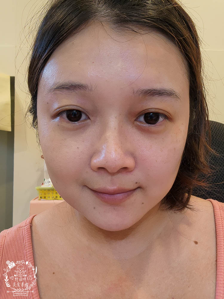 專櫃粉底液評比!油性肌膚超適合的控油持妝粉底液!炎炎夏日不脫妝的專櫃粉底液推薦!