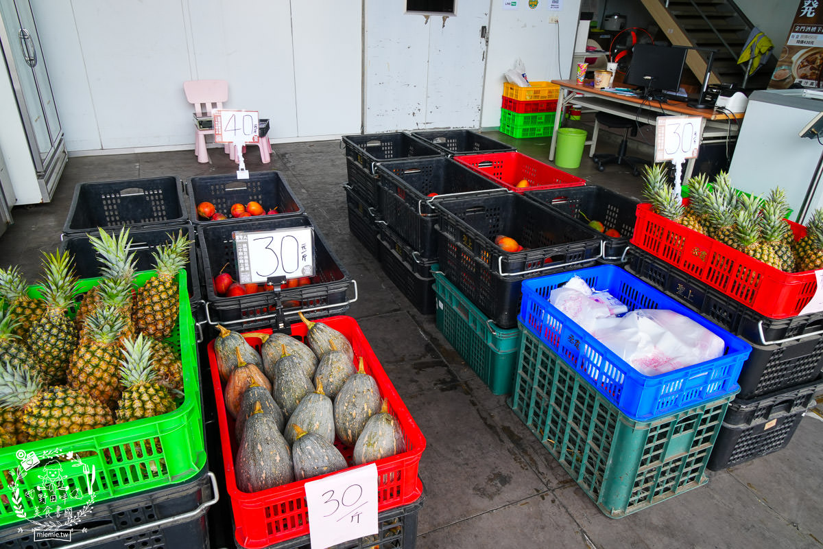 高雄水果商推薦[丞霆國際貿易有限公司]台灣超強的農守人玉荷包香腸!高雄當季水果超便宜!