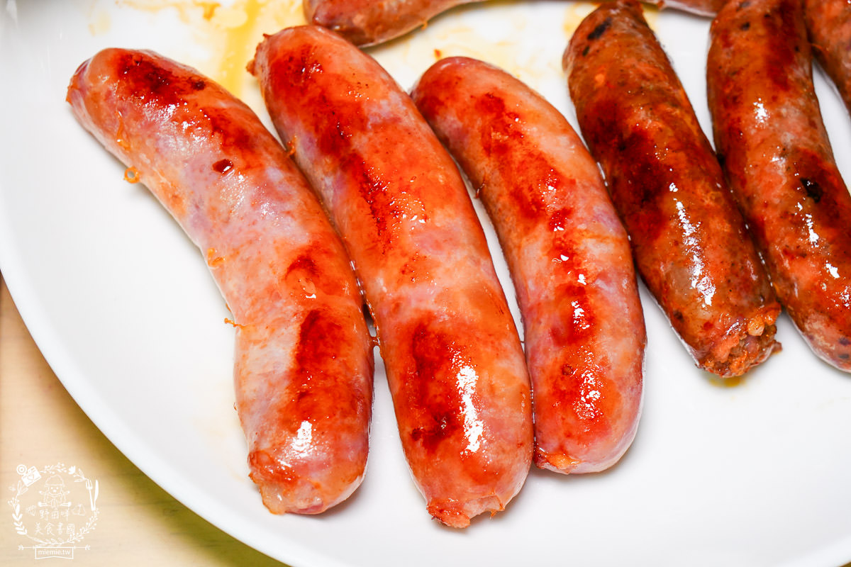 高雄水果商推薦[丞霆國際貿易有限公司]台灣超強的農守人玉荷包香腸!高雄當季水果超便宜!