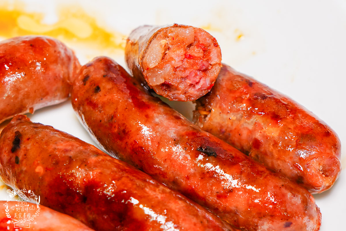 高雄水果商推薦[丞霆國際貿易有限公司]台灣超強的農守人玉荷包香腸!高雄當季水果超便宜!