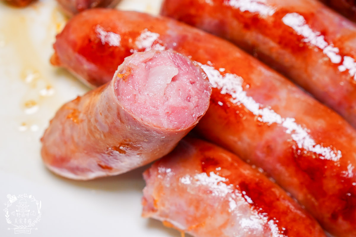 高雄水果商推薦[丞霆國際貿易有限公司]台灣超強的農守人玉荷包香腸!高雄當季水果超便宜!