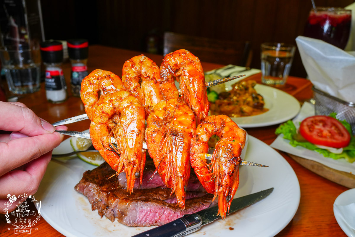 傑克兄弟牛排館高雄店|愛河邊高貴不貴美式風的精緻牛排餐廳！絕美愛河景觀靜謐又愜意！高雄生日餐廳推薦！