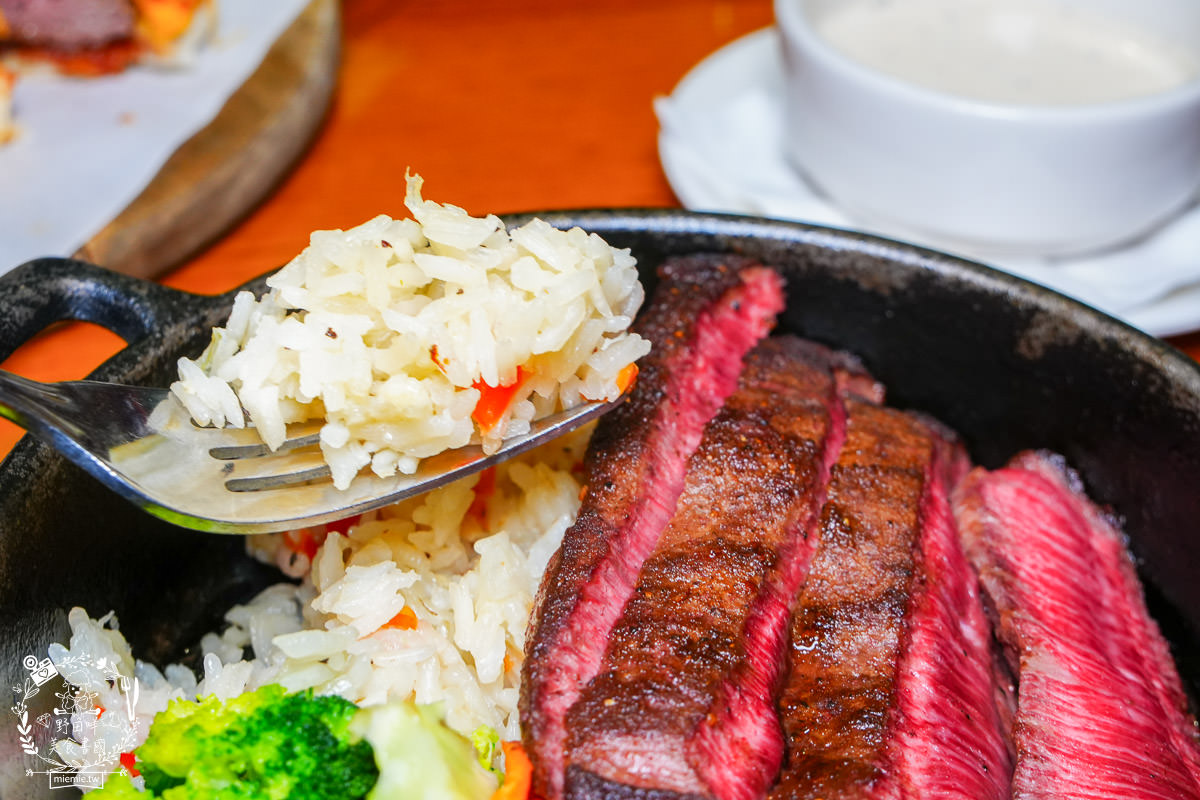 傑克兄弟牛排館高雄店|愛河邊高貴不貴美式風的精緻牛排餐廳！絕美愛河景觀靜謐又愜意！高雄生日餐廳推薦！