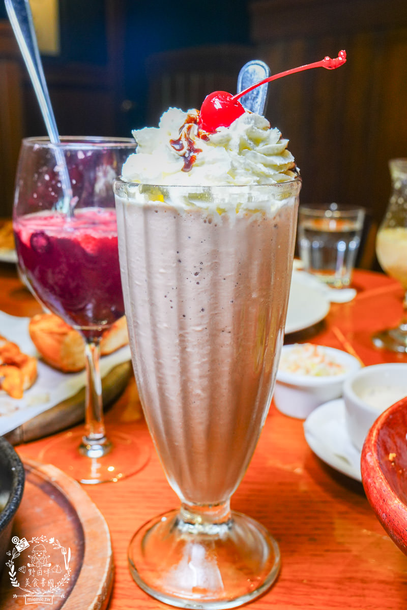 傑克兄弟牛排館高雄店|愛河邊高貴不貴美式風的精緻牛排餐廳！絕美愛河景觀靜謐又愜意！高雄生日餐廳推薦！