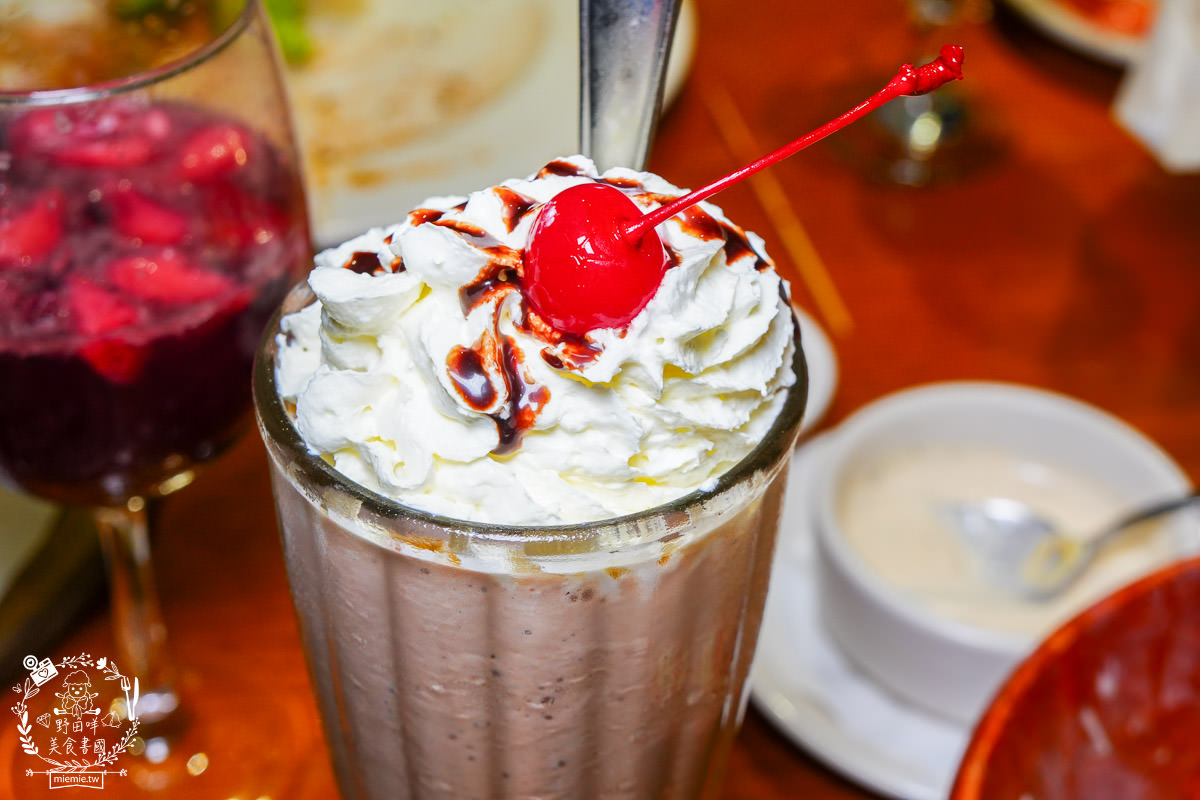 傑克兄弟牛排館高雄店|愛河邊高貴不貴美式風的精緻牛排餐廳！絕美愛河景觀靜謐又愜意！高雄生日餐廳推薦！