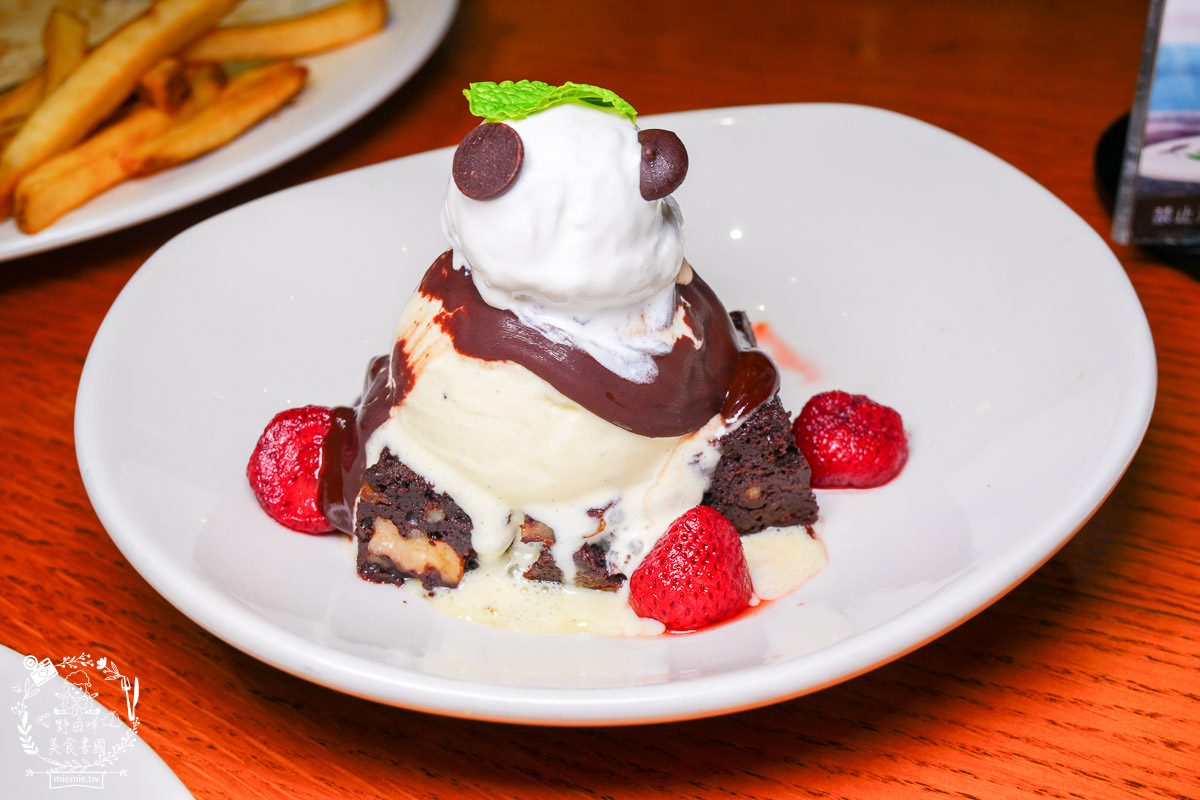 傑克兄弟牛排館高雄店|愛河邊高貴不貴美式風的精緻牛排餐廳！絕美愛河景觀靜謐又愜意！高雄生日餐廳推薦！