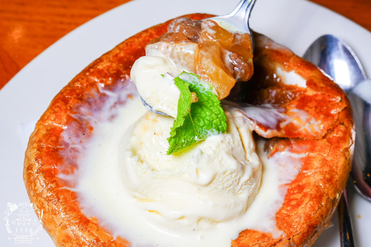 傑克兄弟牛排館高雄店|愛河邊高貴不貴美式風的精緻牛排餐廳！絕美愛河景觀靜謐又愜意！高雄生日餐廳推薦！