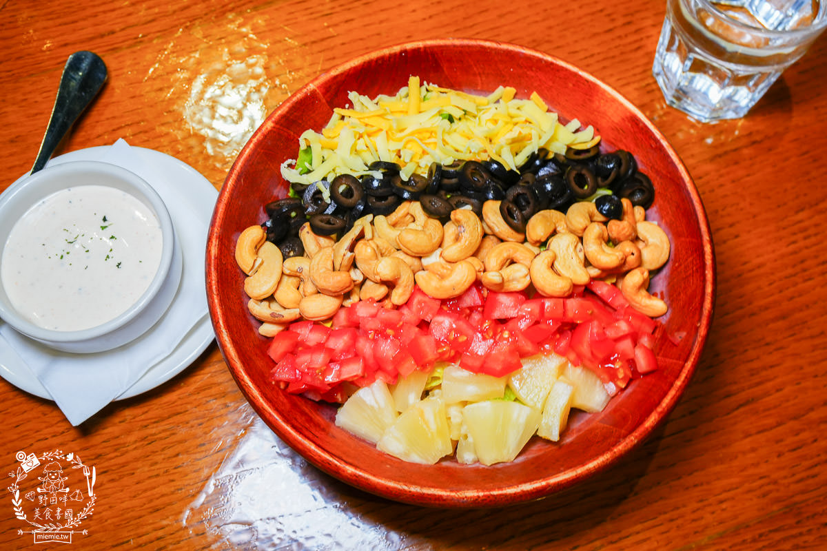 傑克兄弟牛排館高雄店|愛河邊高貴不貴美式風的精緻牛排餐廳！絕美愛河景觀靜謐又愜意！高雄生日餐廳推薦！