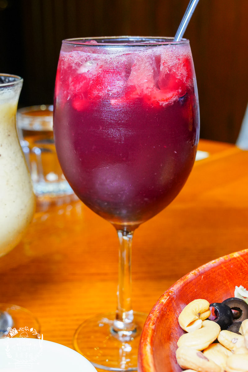 傑克兄弟牛排館高雄店|愛河邊高貴不貴美式風的精緻牛排餐廳！絕美愛河景觀靜謐又愜意！高雄生日餐廳推薦！