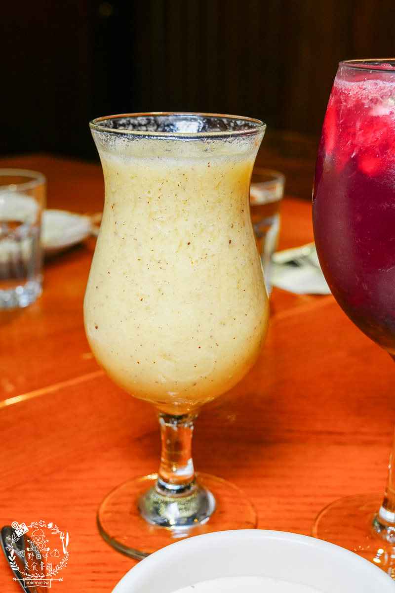 傑克兄弟牛排館高雄店|愛河邊高貴不貴美式風的精緻牛排餐廳！絕美愛河景觀靜謐又愜意！高雄生日餐廳推薦！