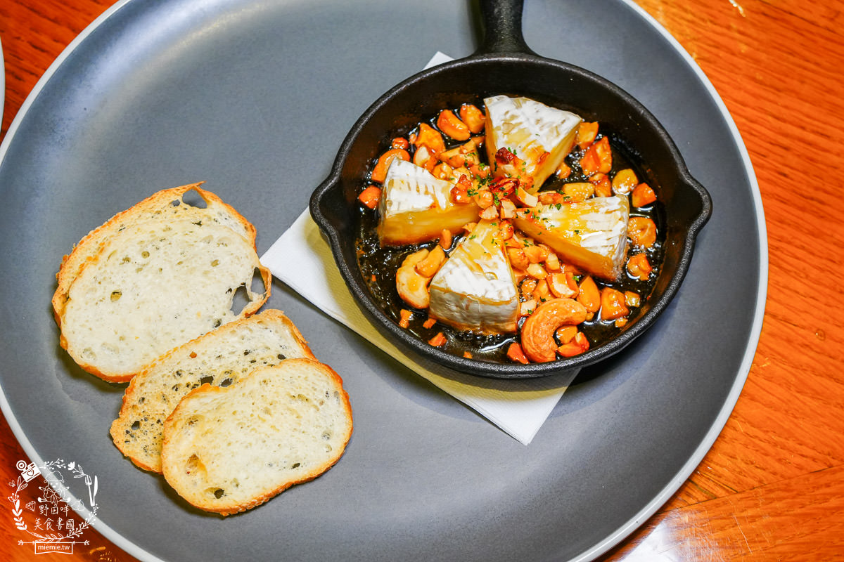 傑克兄弟牛排館高雄店|愛河邊高貴不貴美式風的精緻牛排餐廳！絕美愛河景觀靜謐又愜意！高雄生日餐廳推薦！