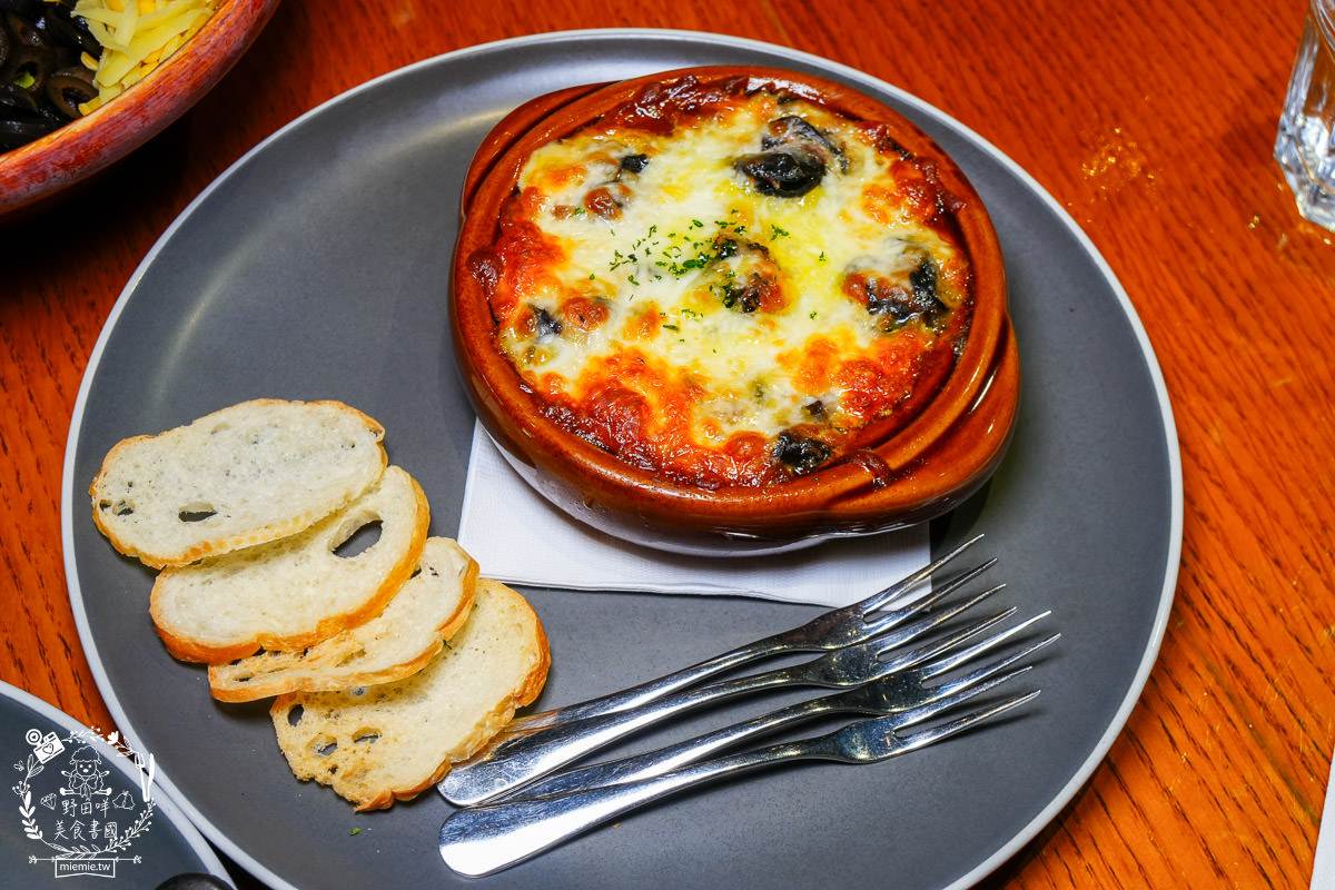 傑克兄弟牛排館高雄店|愛河邊高貴不貴美式風的精緻牛排餐廳！絕美愛河景觀靜謐又愜意！高雄生日餐廳推薦！