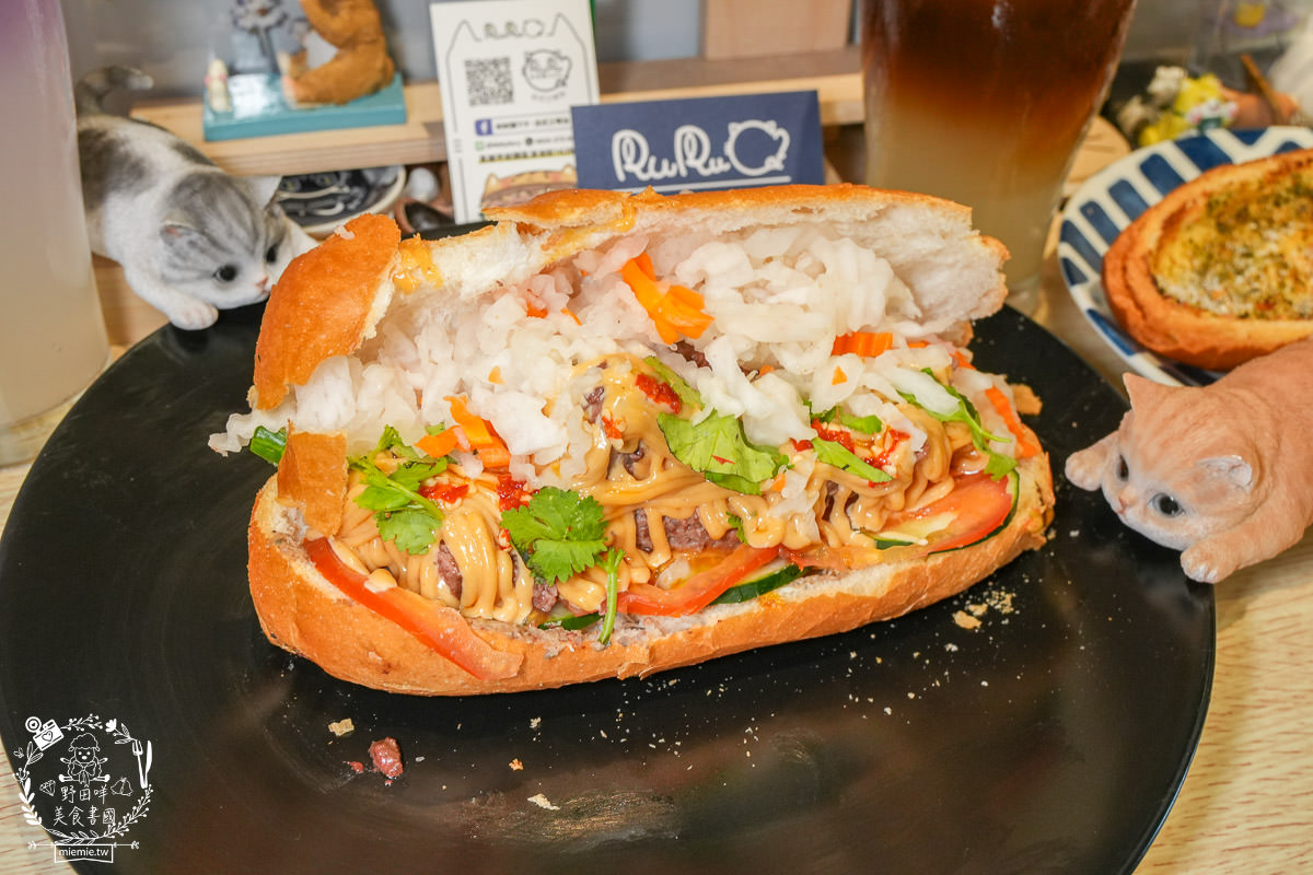 高雄貓咪咖啡廳[如如貓法式三明治]料豐味美的超澎湃法式三明治!還有貓咪陪吃超幸福！