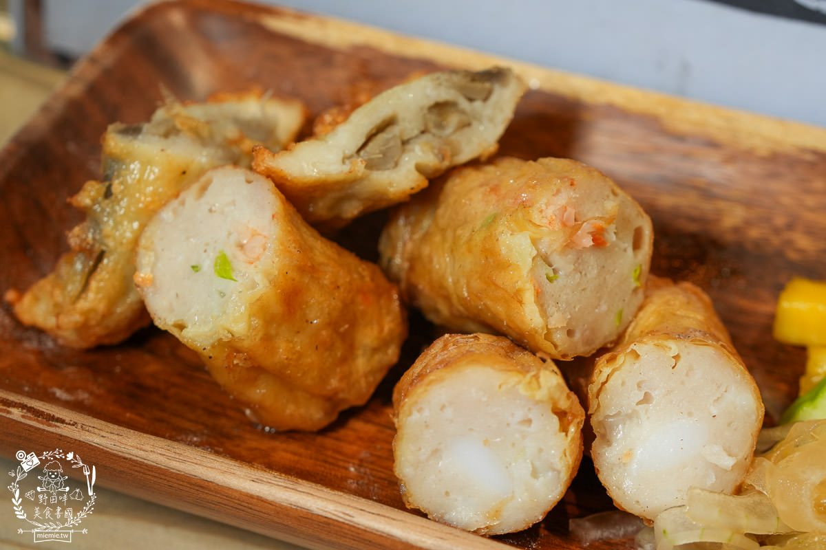 高雄鹽埕區小吃[山壹旗魚食製所]已經有七十多年歷史傳承下來的黑皮旗魚魚漿食品