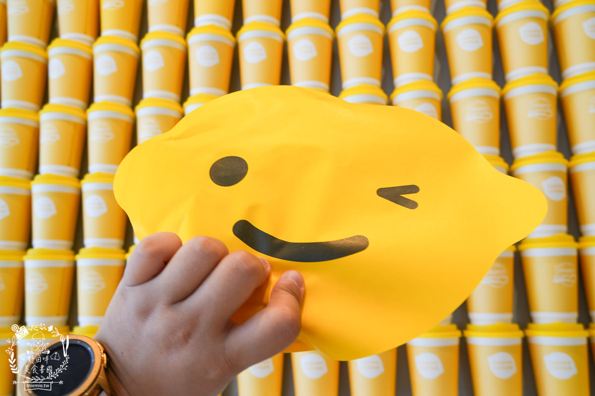 快樂檸檬 Happy Lemon高雄旗艦店|超可愛又好吃的雞蛋仔與口感繽紛的檸檬雪冰斯消暑推薦!